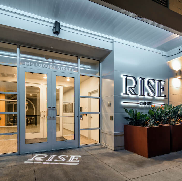 RISE on 9th entrance