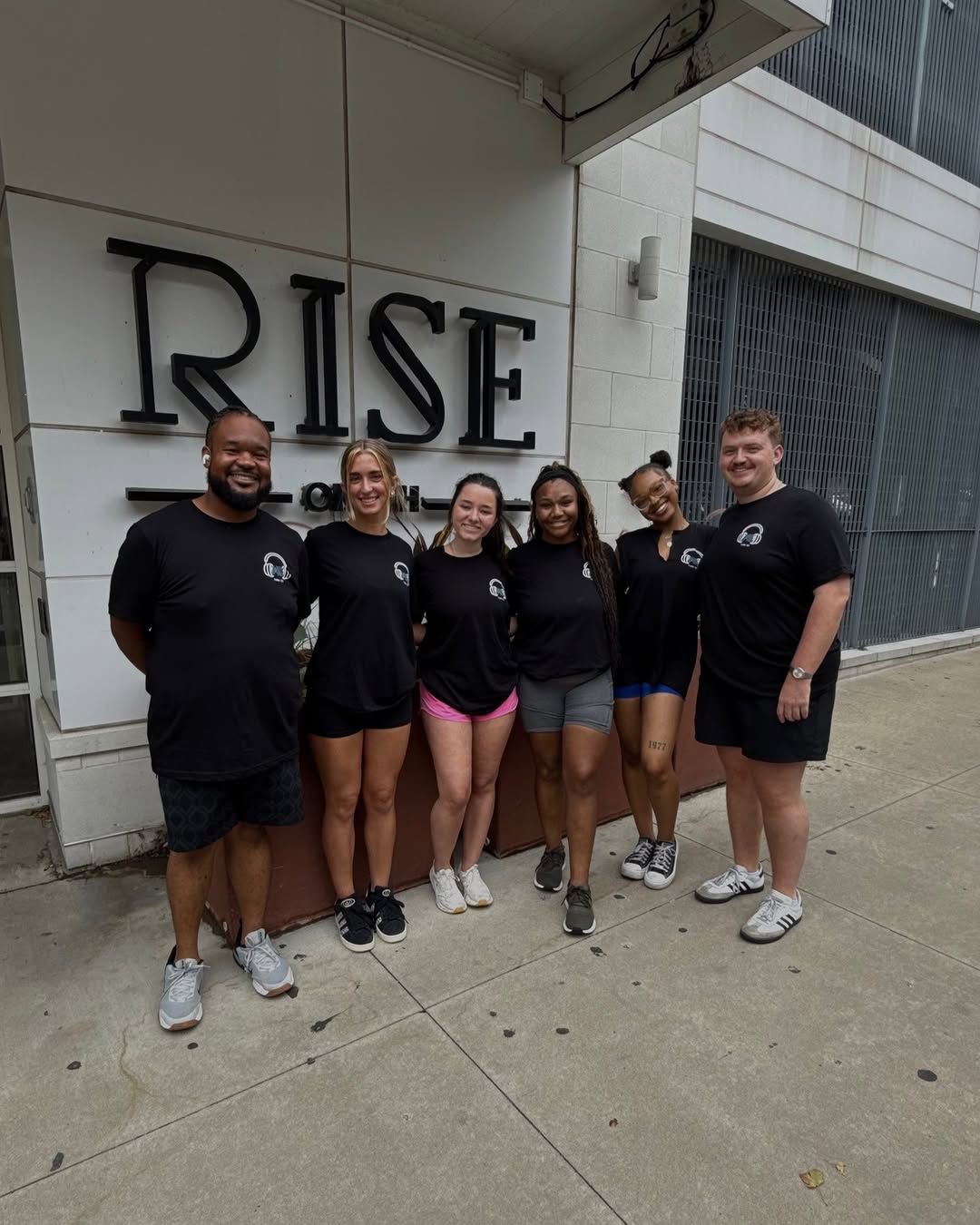 429 residents\u2026 that's 429 reasons to be thankful \ud83e\udd83 \ud83d\udc9b\nStop by the lobby on Thursday at 12:00 PM for a meal that will seriously satisfy.\nAny guesses on what we're serving? \ud83d\udc40\ud83c\udf7d\ufe0f\n