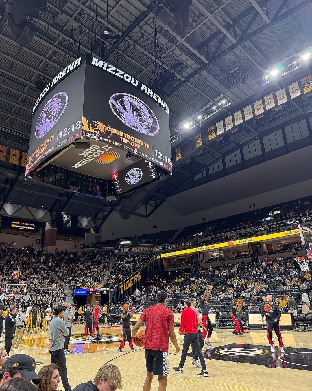 Get ready for an exciting March! \ud83c\udfc0\ud83c\udf1f With March Madness, rising temperatures, and longer evenings, it's time to embrace the month ahead. How are you planning to make the most of it? Share your goals with us! 